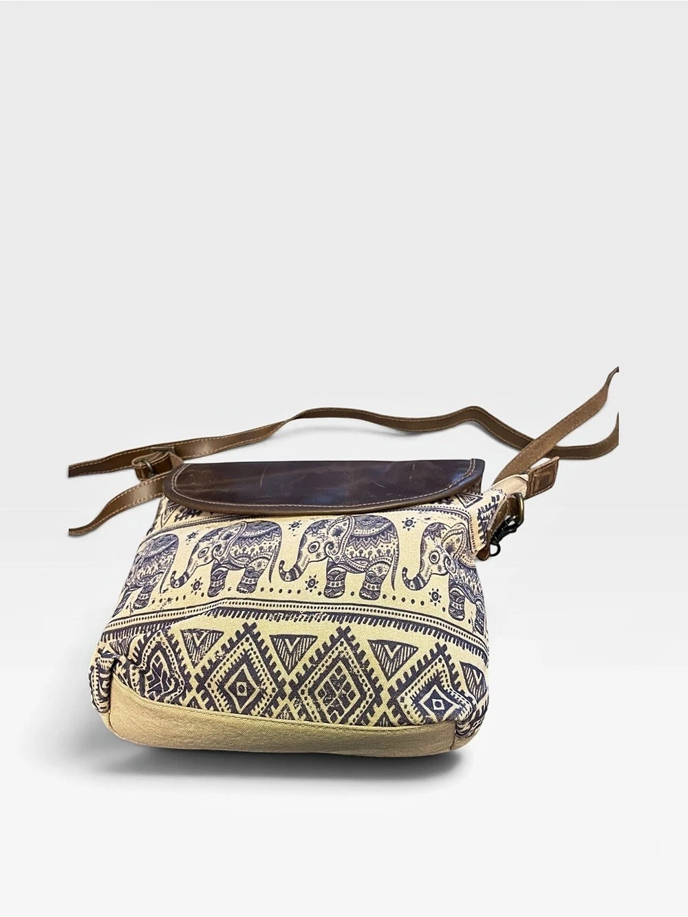 Cott n Curls Printed Crossbody Bag in Blue & Beige NWT elephant theme